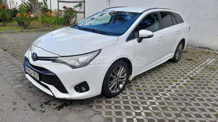 TOYOTA AVENSIS Touring Sports 2.0 D-4D Active Trend+