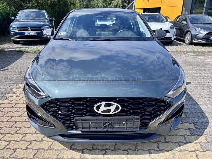 Hyundai i30 Trend :: Cypress Green Gyöngyház