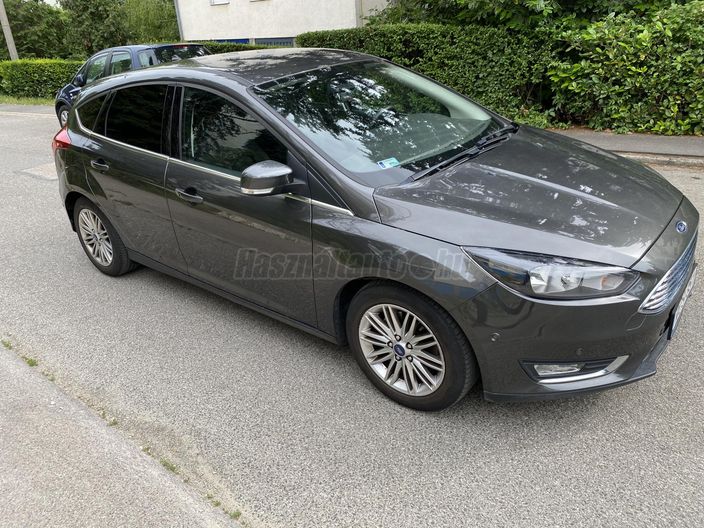 FORD FOCUS 1.5 EcoBoost Titanium