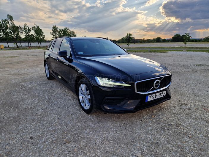 VOLVO V60 2.0 [B4] MHEV Momentum Pro Geartronic