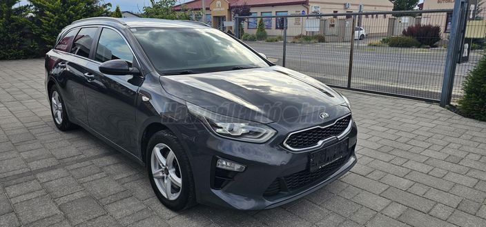 KIA CEE'D Ceed SW 1.6 CRDi HP Silver Vision