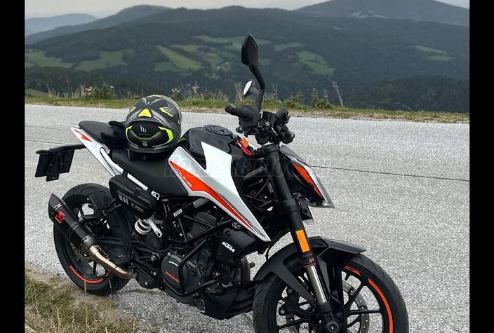 KTM 390 DUKE