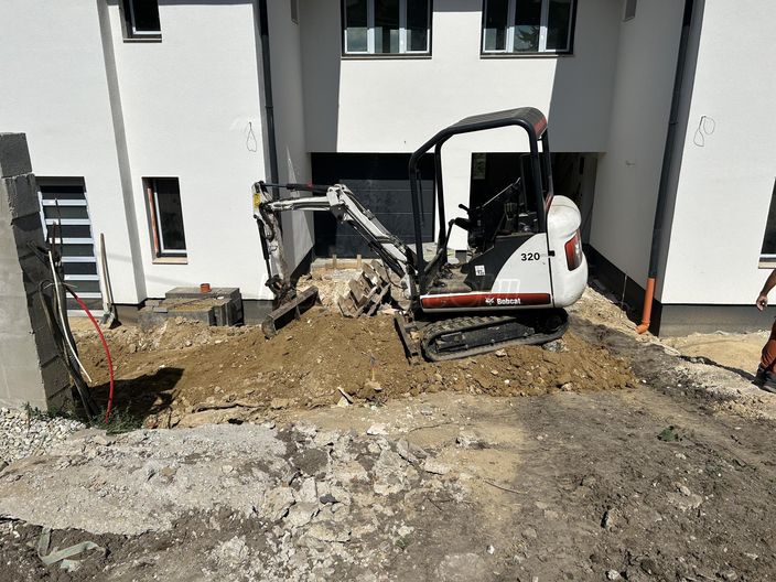 BOBCAT 320
