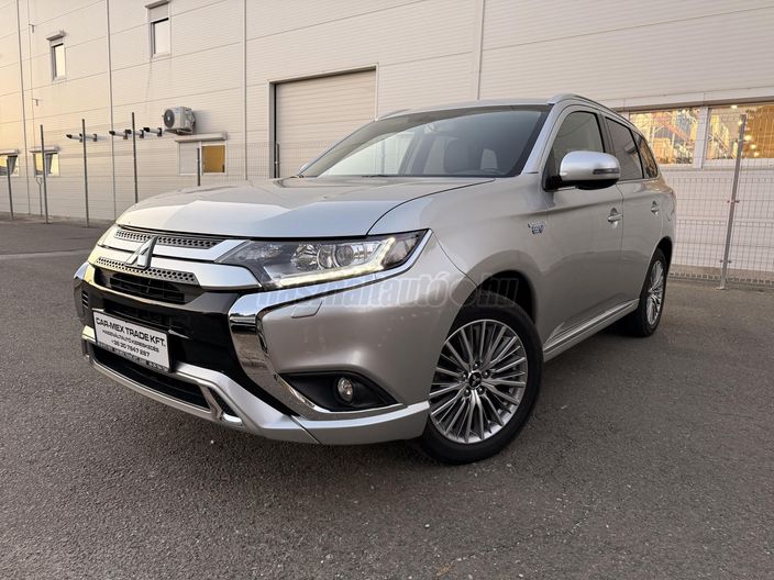MITSUBISHI OUTLANDER 2.4 PHEV Elegance 4WD CVT