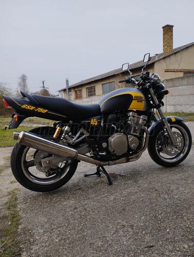 SUZUKI GSX 750 E