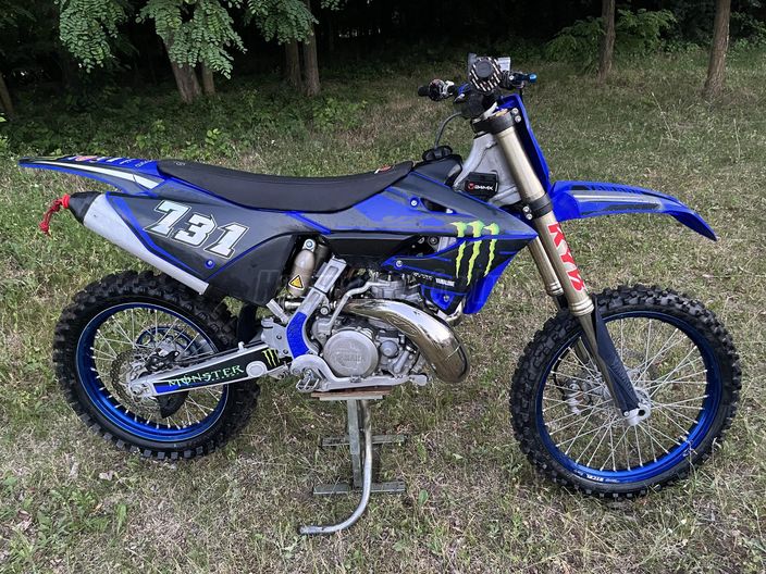 YAMAHA YZ 250