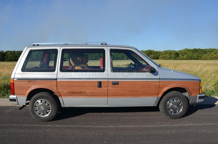 PLYMOUTH VOYAGER