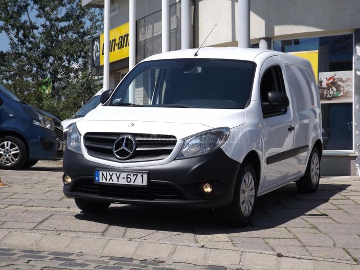 Opel márkakereskedés beszámolt autója!