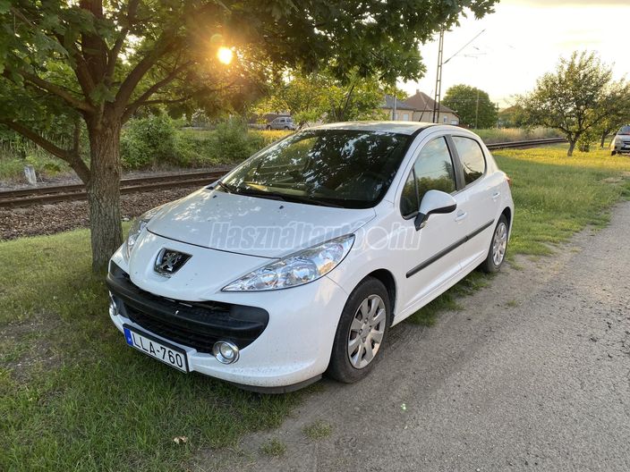 PEUGEOT 207 1.4 Trendy