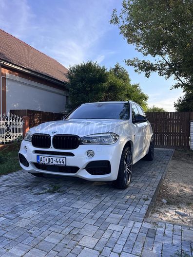 BMW X5 M50d (Automata)