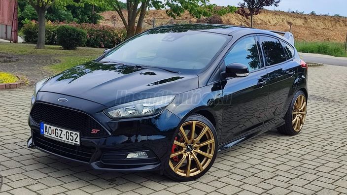 FORD FOCUS 2.0 EcoBoost ST3 S S