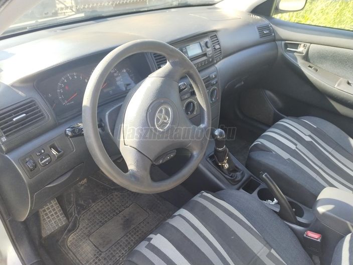 TOYOTA COROLLA 1.6 Linea Terra