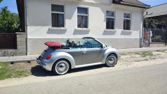 VOLKSWAGEN NEW BEETLE Cabrio 1.6