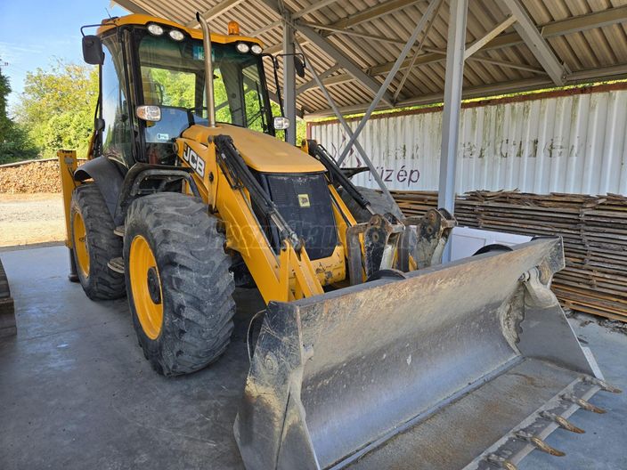 JCB 4CX