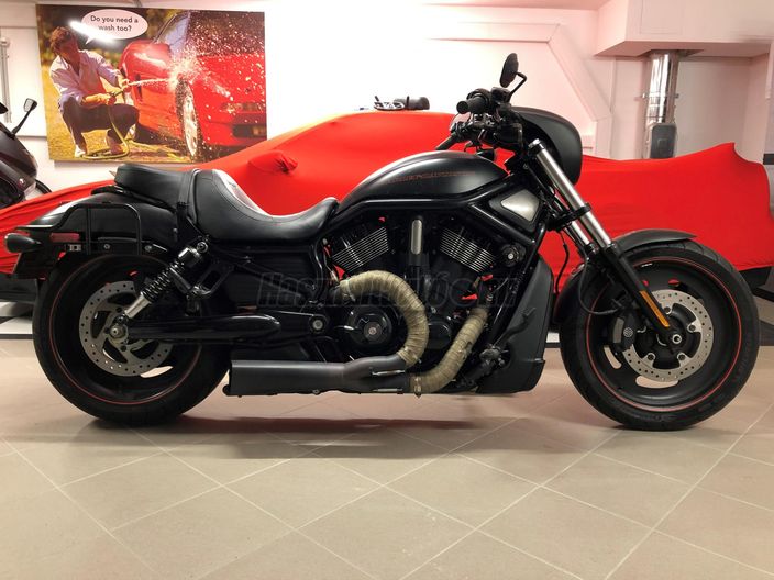 HARLEY-DAVIDSON NIGHT ROD SPECIAL