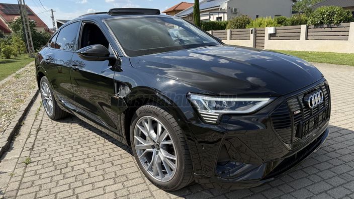 AUDI E-TRON Sportback 55 S line quattro (Automata)