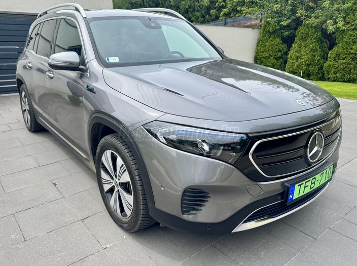 MERCEDES-BENZ EQB 250 / Gyári Garancia / Mo.-i (JP AUTO) / 1.Tulajdonos / Friss műsza