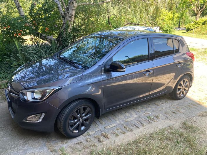 HYUNDAI I20 1.25 Color limited edition