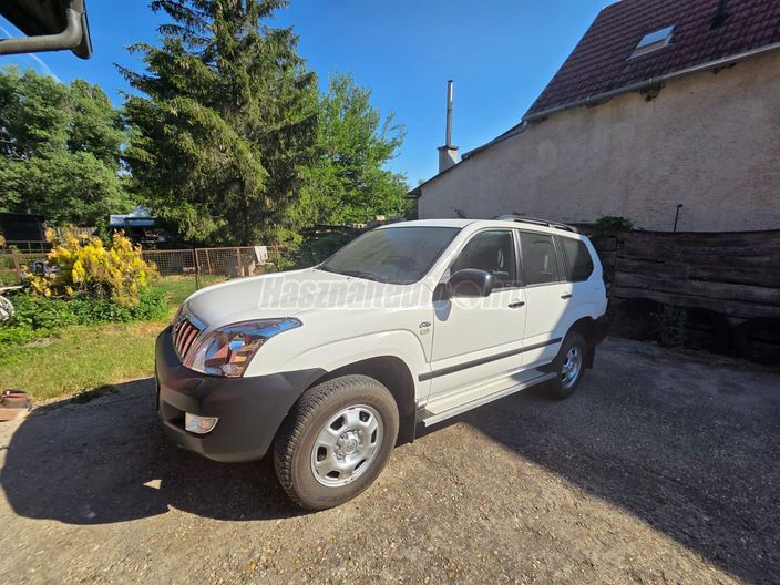 TOYOTA LAND CRUISER 3.0 D GX