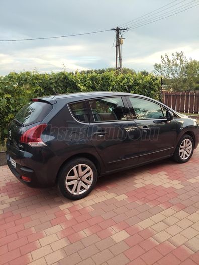 PEUGEOT 3008 1.6 VTi Style