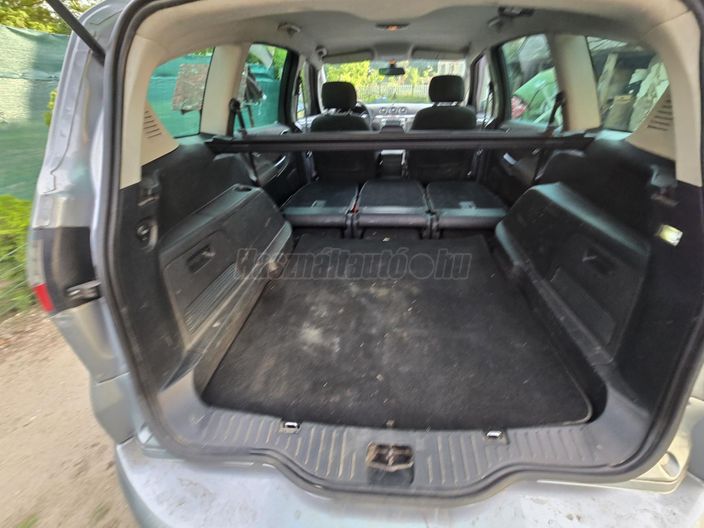 FORD S-MAX 2.0 TDCi Titanium