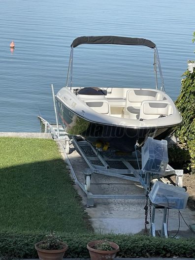 BAYLINER E5 - Elektromos
