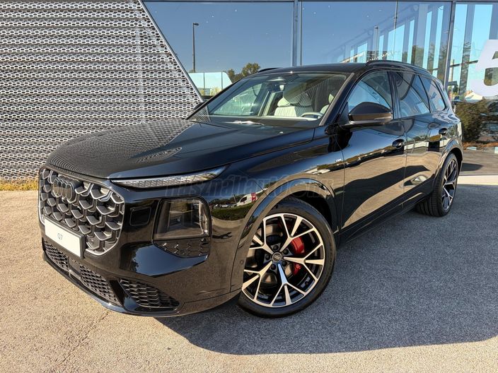 AUDI Q7 50 TDI S line quattro Tiptronic ic [7 személy]