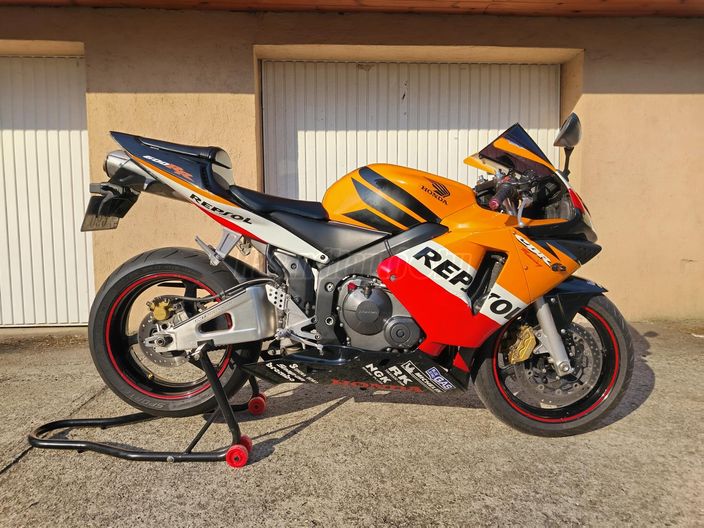 HONDA CBR 600 RR