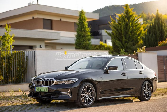 BMW 330 330e Luxury (Automata)