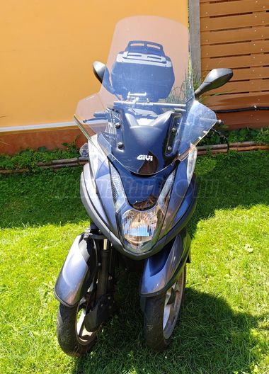 YAMAHA TRICITY 125
