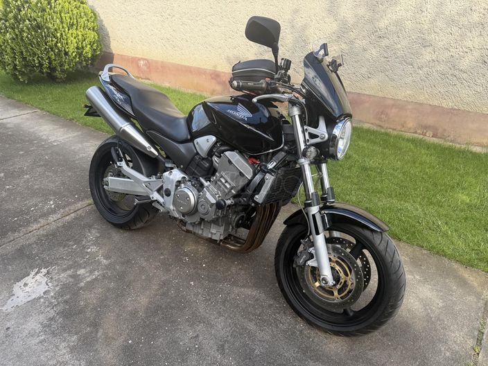 HONDA CB 900 F (HORNET)