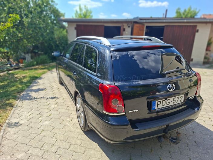 TOYOTA AVENSIS 2.2 DCAT Sol Plus