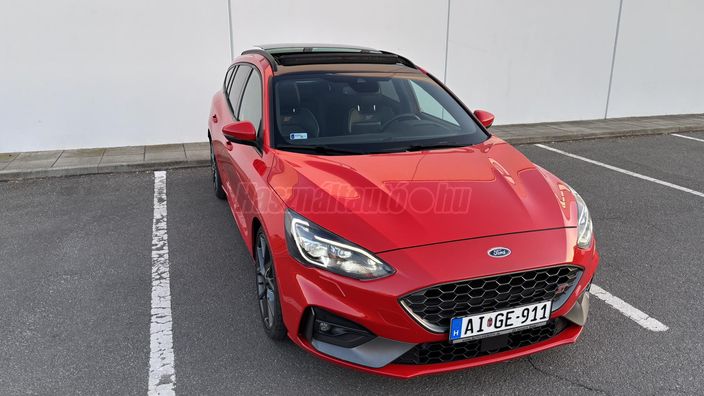 FORD FOCUS 2.0 EcoBlue SCR ST3