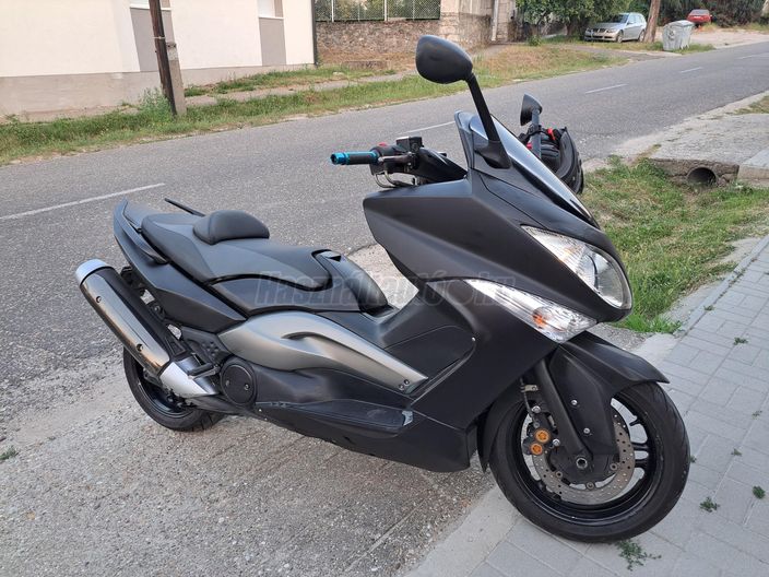 YAMAHA TMAX 500