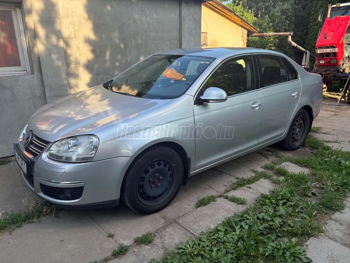 VOLKSWAGEN JETTA 1.6 Comfortline