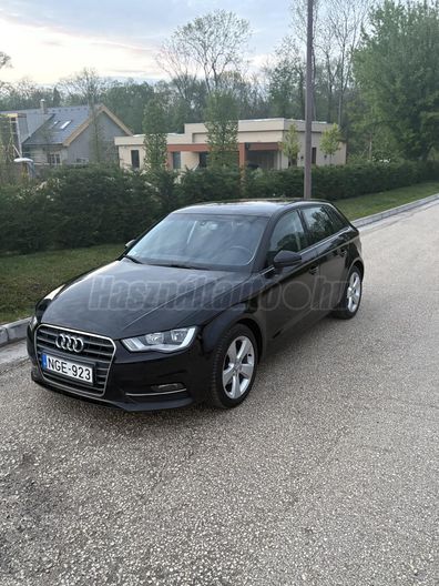 AUDI A3 Sportback 2.0 TDI Attraction S-tronic
