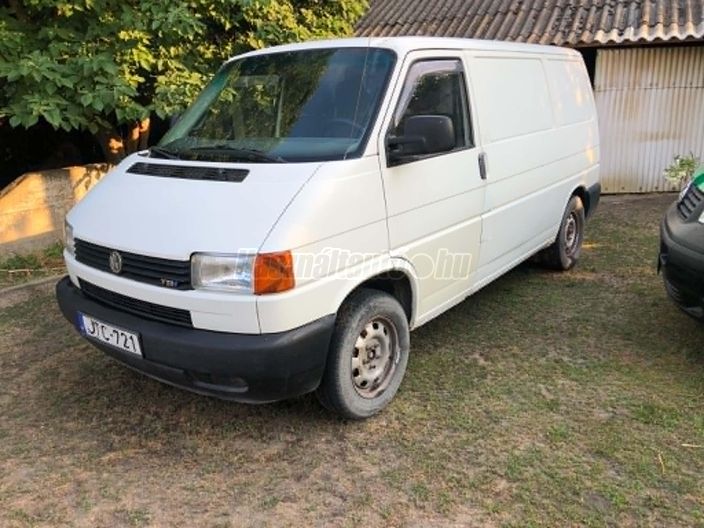 VOLKSWAGEN TRANSPORTER T4 Caravelle 2.5 Comfortline