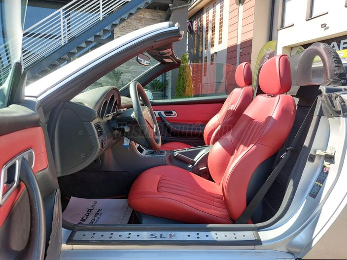 www.martincar.hu további 71 db Extra HD fénykép az SLK 200 minden apró részletéről !!