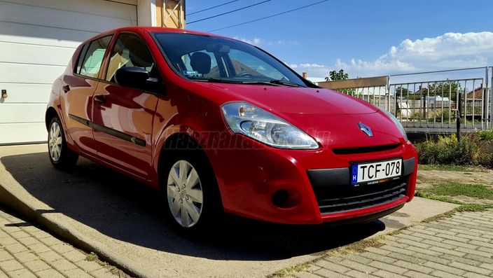 RENAULT CLIO 1.2 16V Authentique