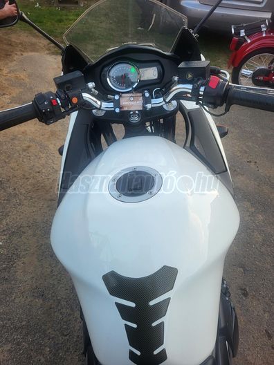 SUZUKI GSF 650 S