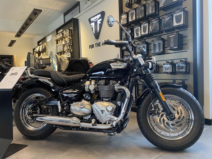 TRIUMPH BONNEVILLE