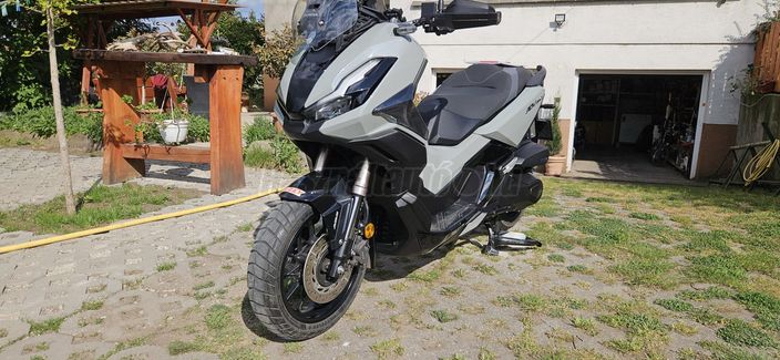 HONDA ADV 350
