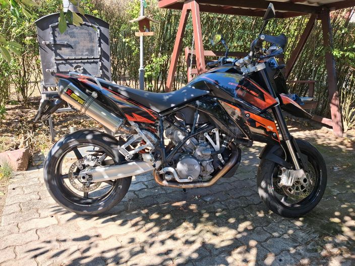 KTM 990 SUPERMOTO