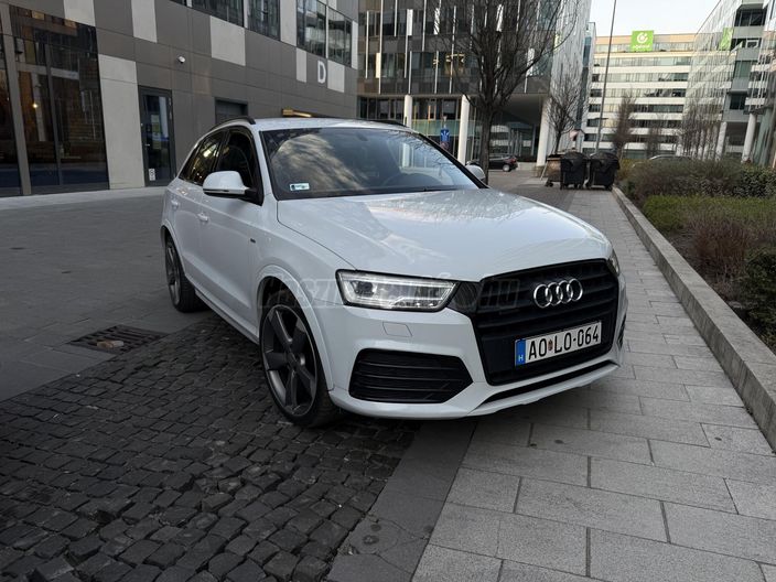 AUDI Q3 2.0 TDI Sport quattro S-tronic