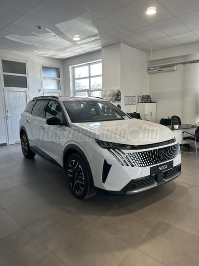PEUGEOT 5008 1.2 Hybrid Allure e-DCT6 (7 személyes )