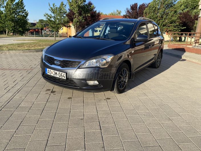 KIA CEE'D 1.6 LX Exclusive