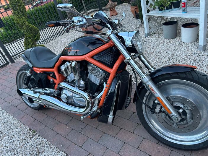 HARLEY-DAVIDSON V-ROD