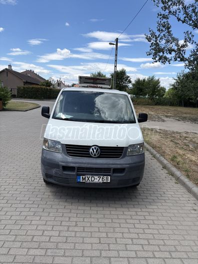 VOLKSWAGEN TRANSPORTER T5
