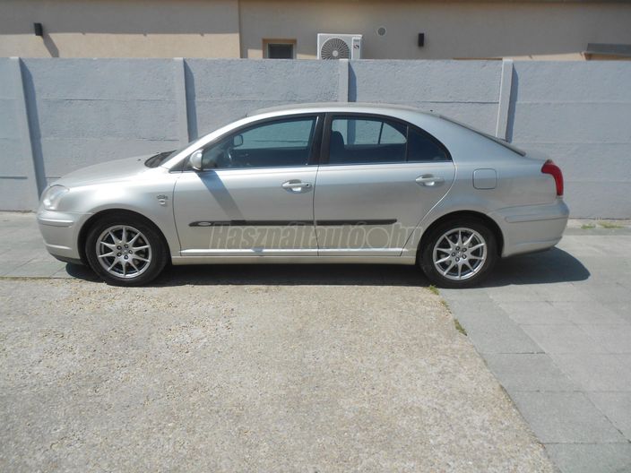 TOYOTA AVENSIS 2.0 D Sol Executive