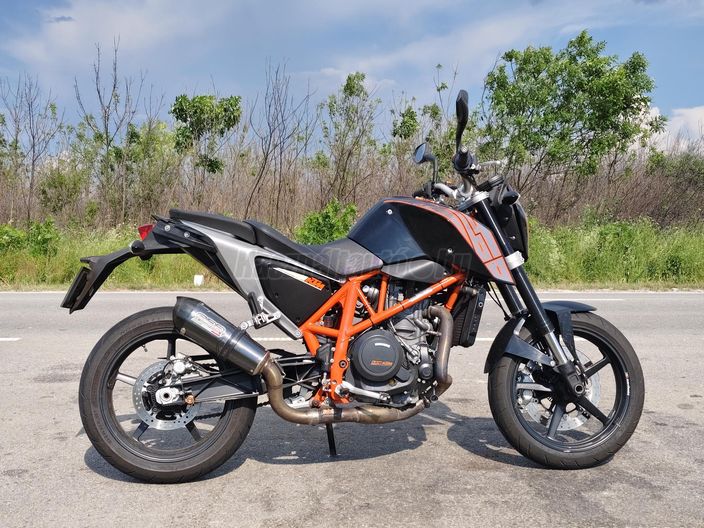 KTM 690 DUKE
